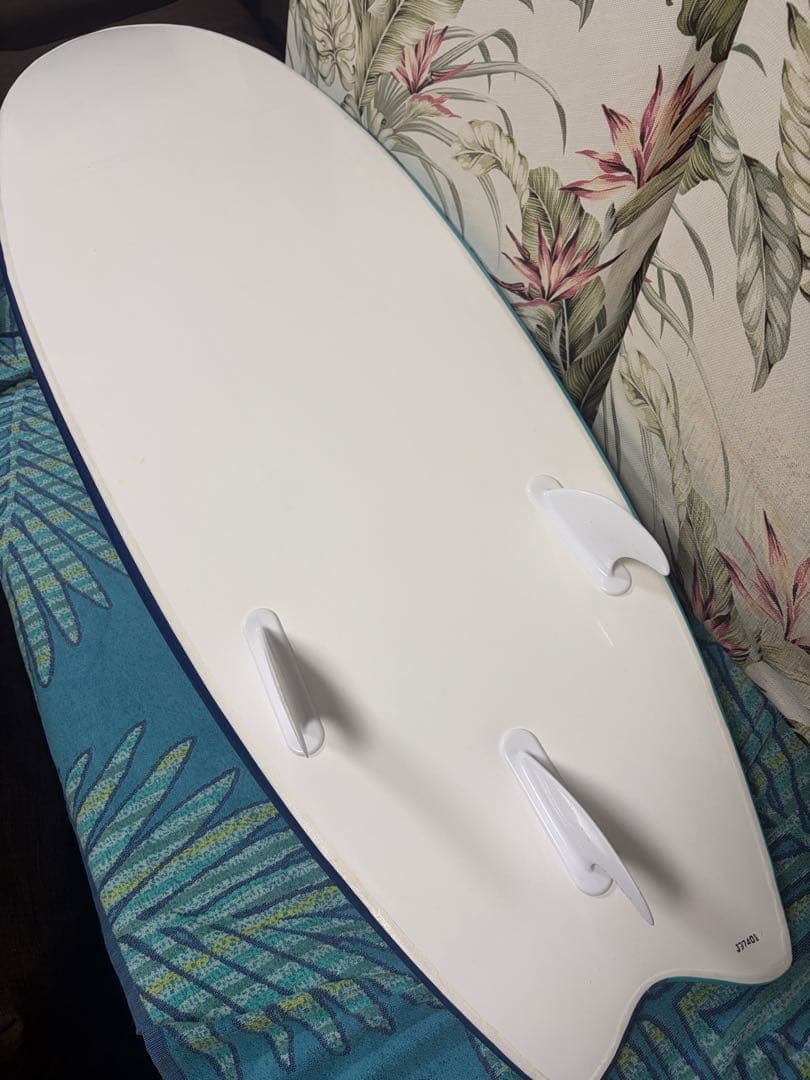 X*R様 Costco 5'8ft トライフィン サーフボード