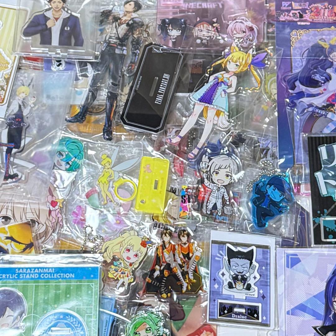 アニメ・キャラクター系グッズ アクリルスタンド まとめ売り 約616個セット