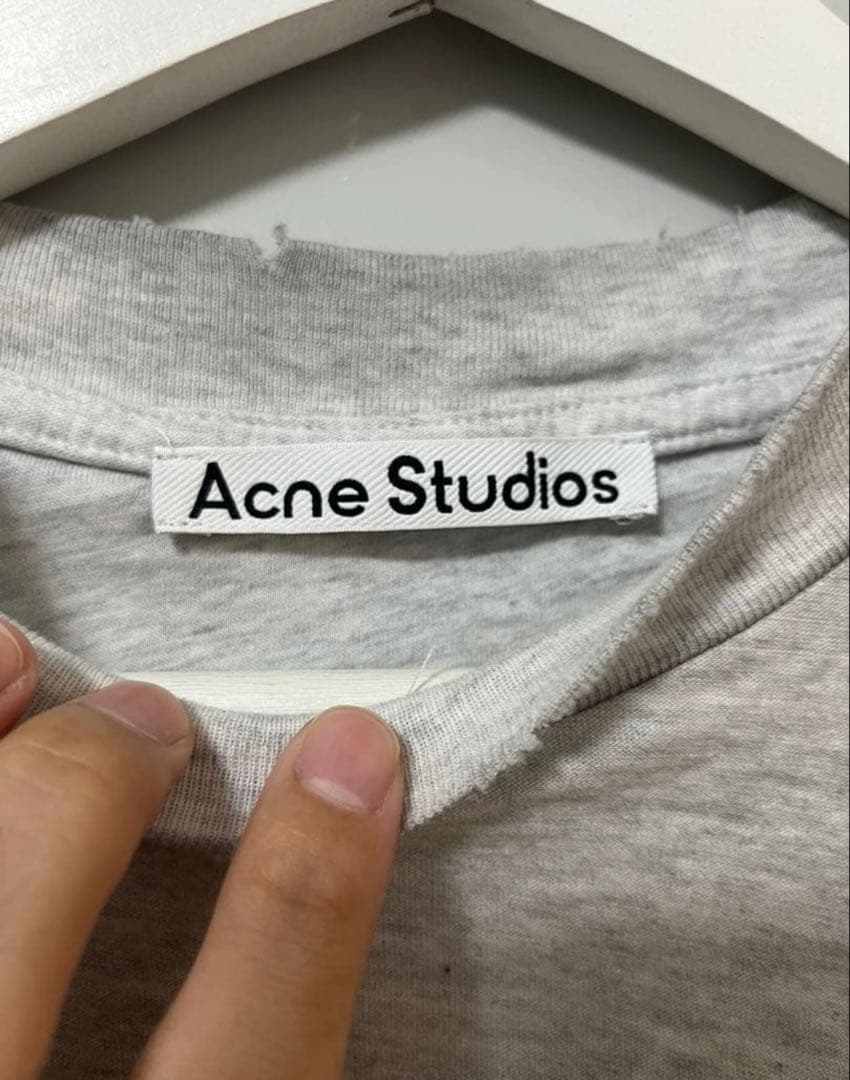 【正規品】Acne Studios ダメージ加工Tシャツ ロゴTシャツ