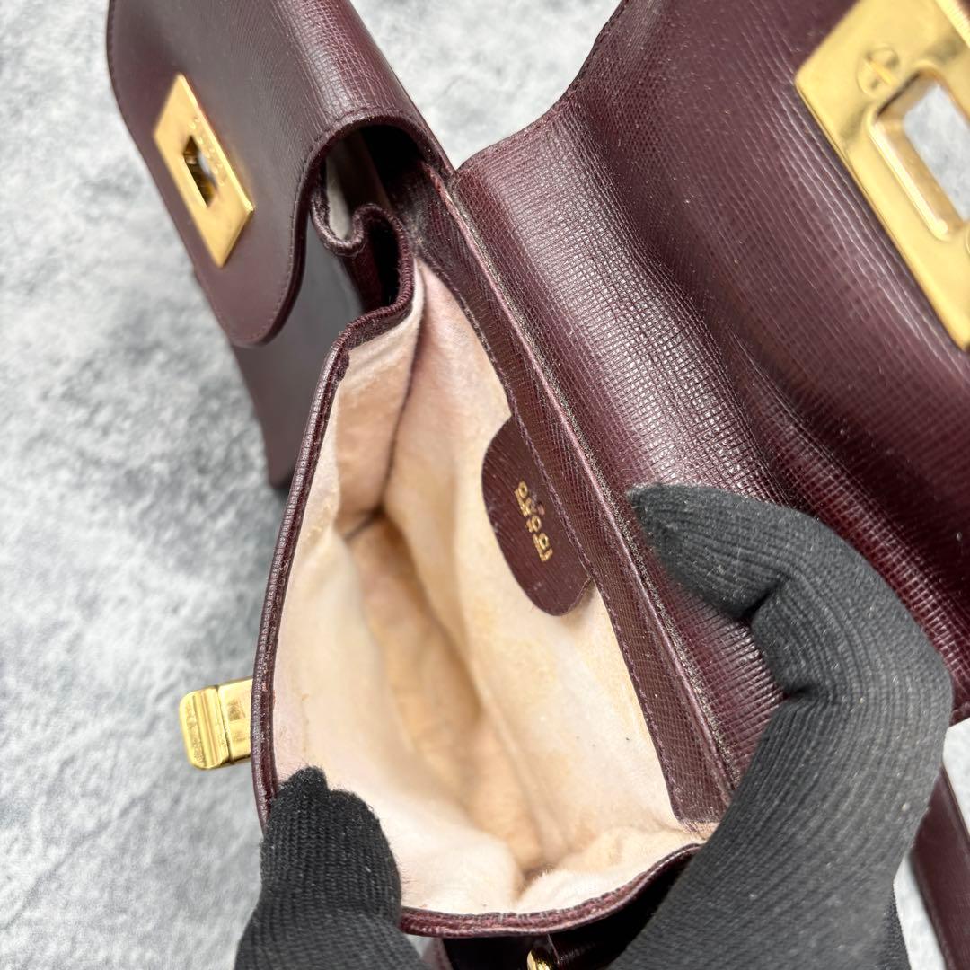 ✨美品✨GUCCI ボディバッグ ウエストポーチ　ターンロック レザー ボルドー