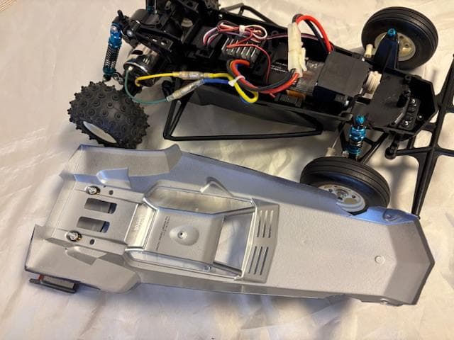 ニ*ー様 【中古美品】1/10　タミヤ　「ホーネット」　組立済完成車（プロポセッ