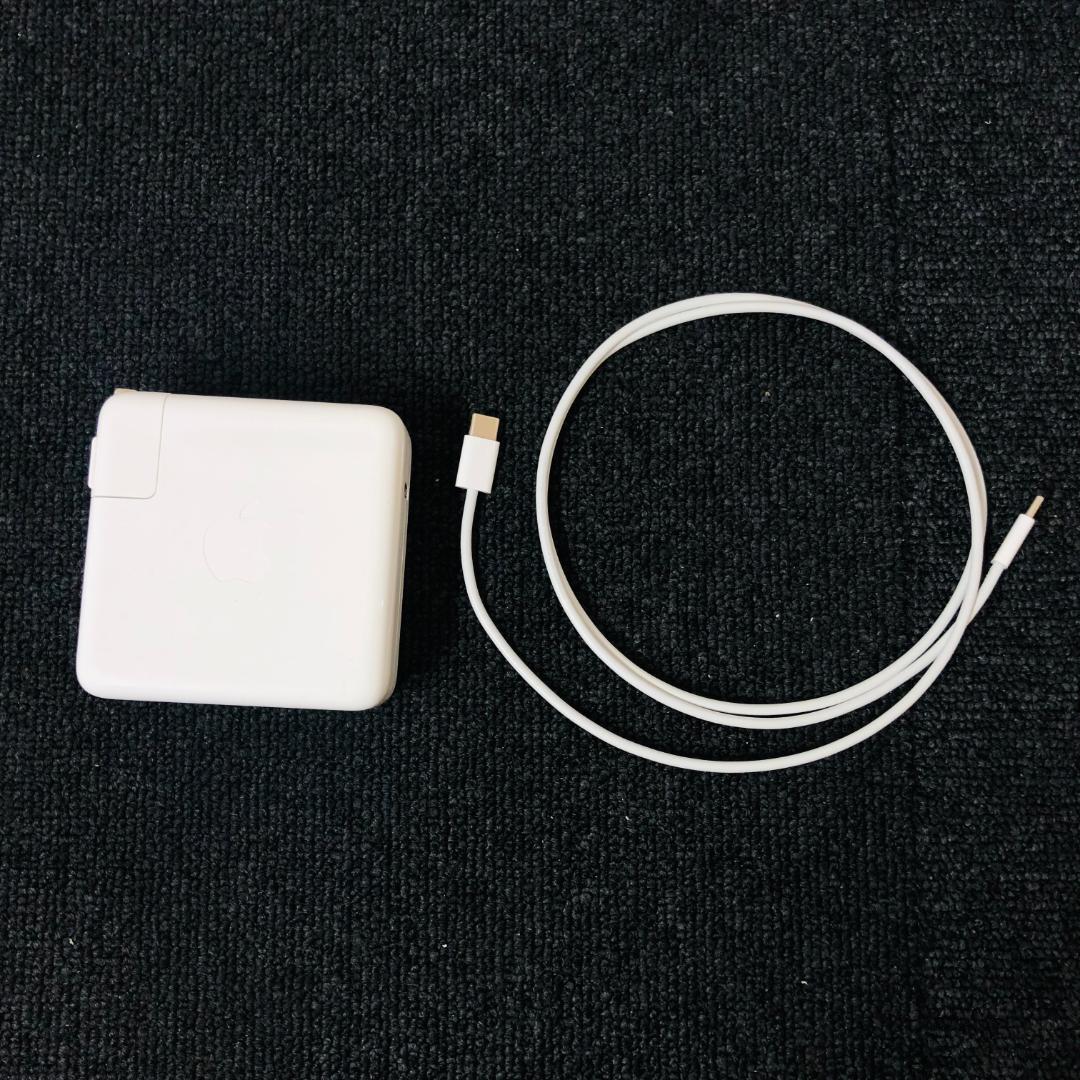 【送料無料】Apple MacBook Pro 15-inch MR942J/A