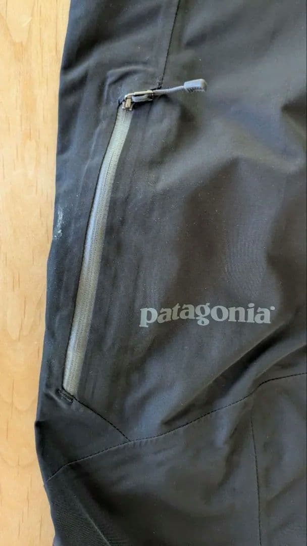 Patagonia ゴアテックス スノーウェアRECCO搭載モデル