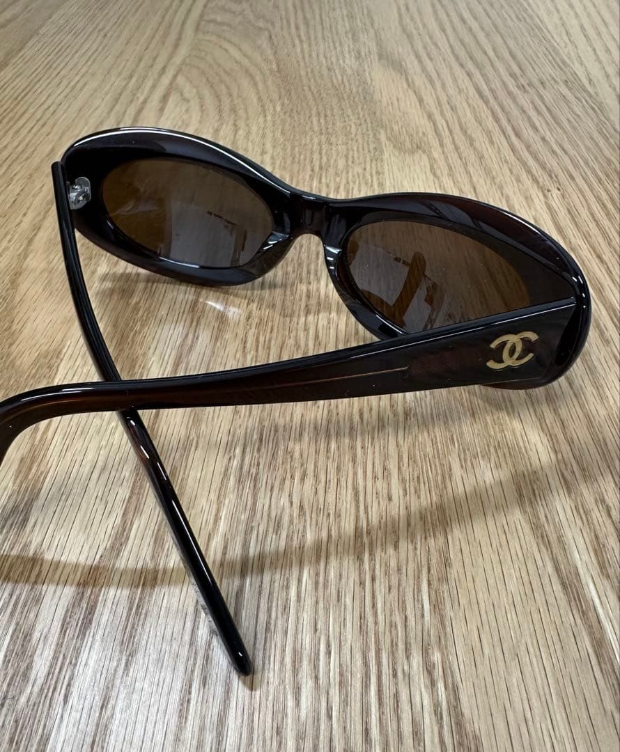 CHANEL シャネル　ダークブラウン サングラス 5007