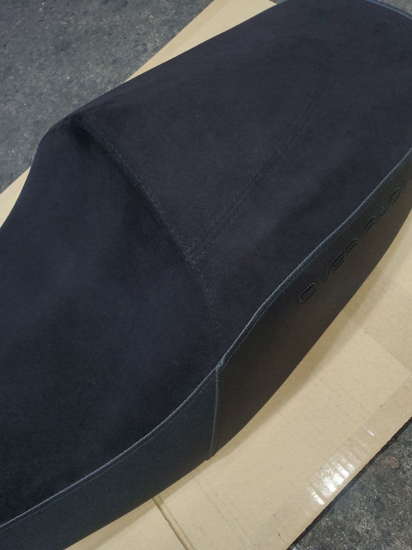 カワサキZ900RS用 OVER スポーツライディングシート 美品