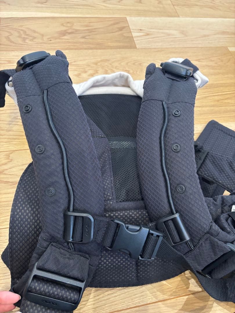 nuna ベビーキャリアカドル　キャビア