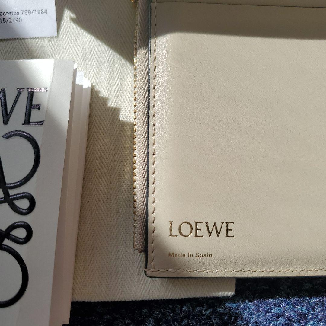 LOEWE ロエベ リピートアナグラム スモール バーティカルウォレット