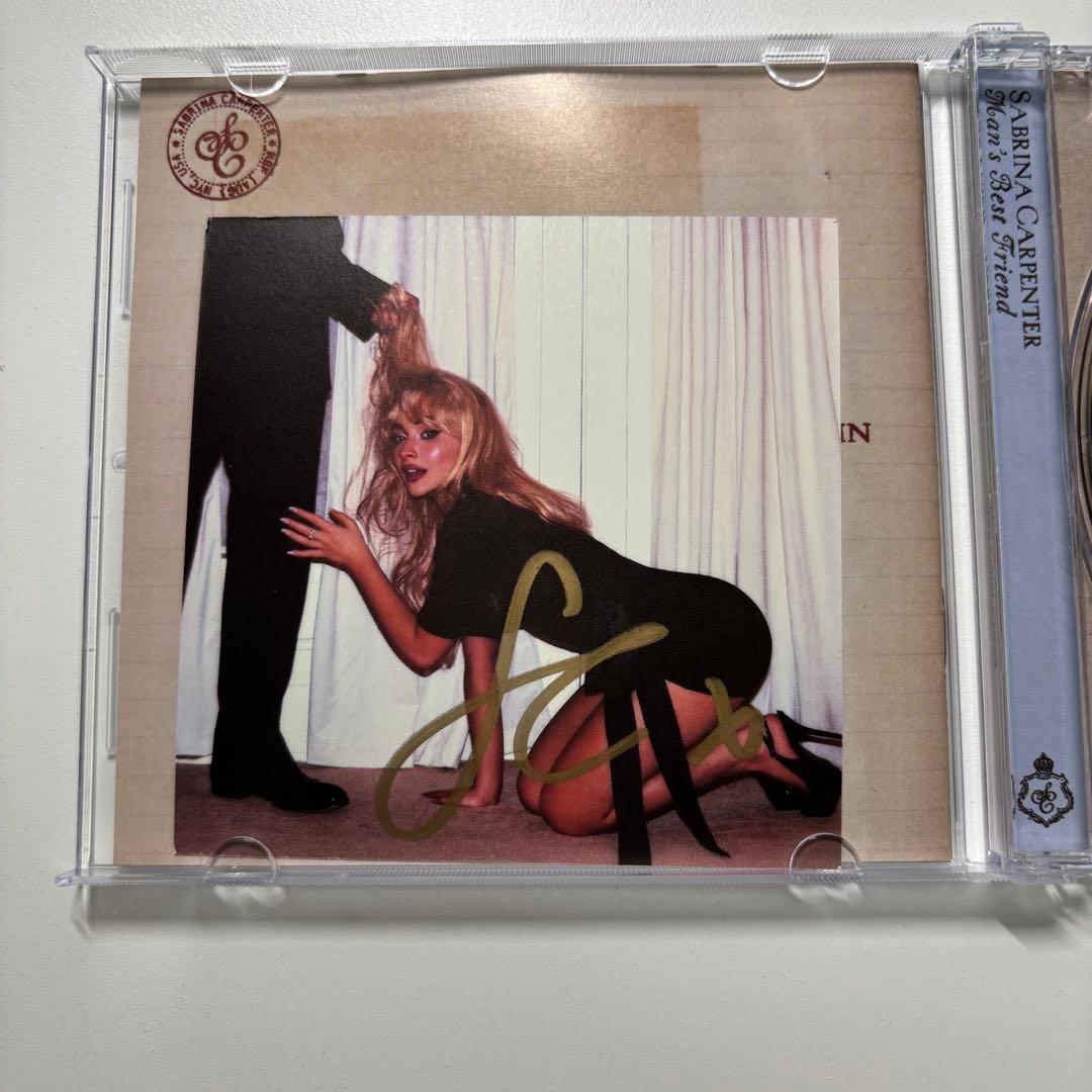 Sabrina Carpenter サイン入りCD