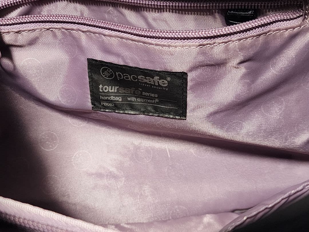 pacsafe パックセーフ　ツアーセーフハンドバック