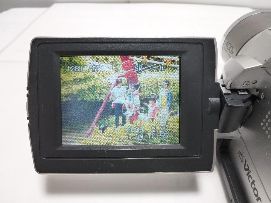 訳有り動作品　Victor ビクター　デジタルビデオカメラ　GR-DVF202K