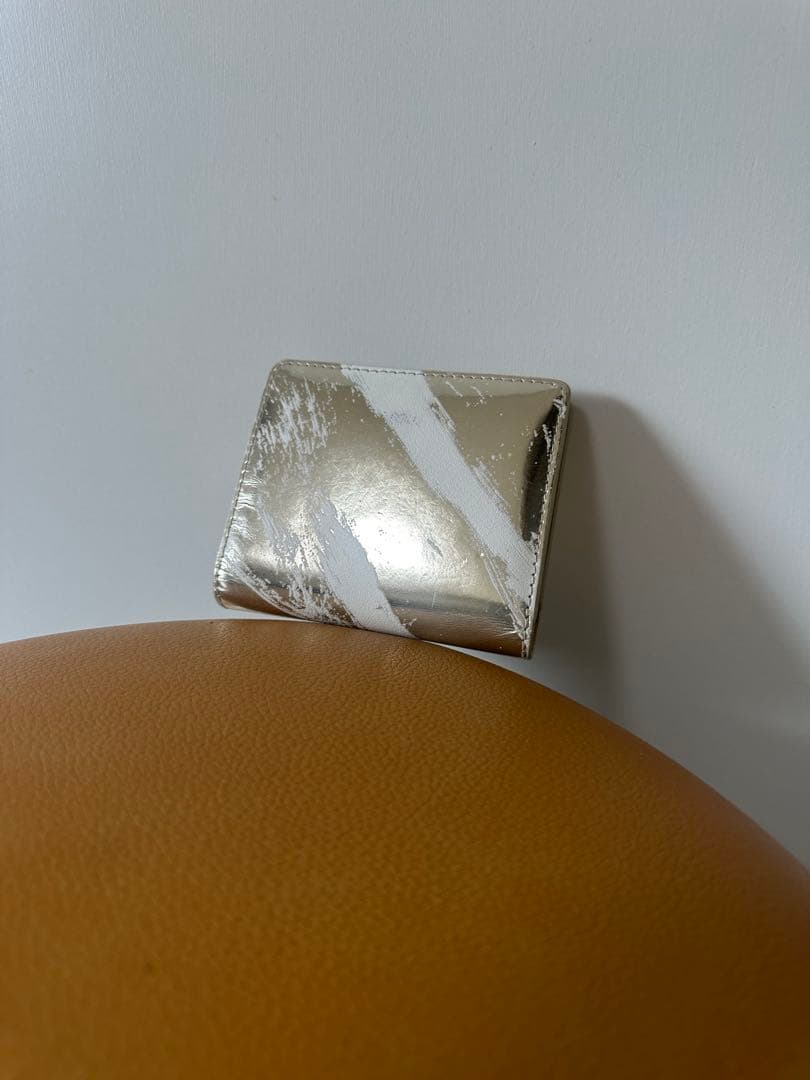 【週末限定値下げ】Maison Margiela メタリック　二つ折り財布