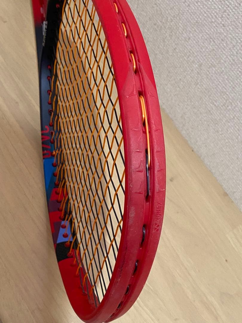 YONEX VCORE 100 テニスラケット　G2