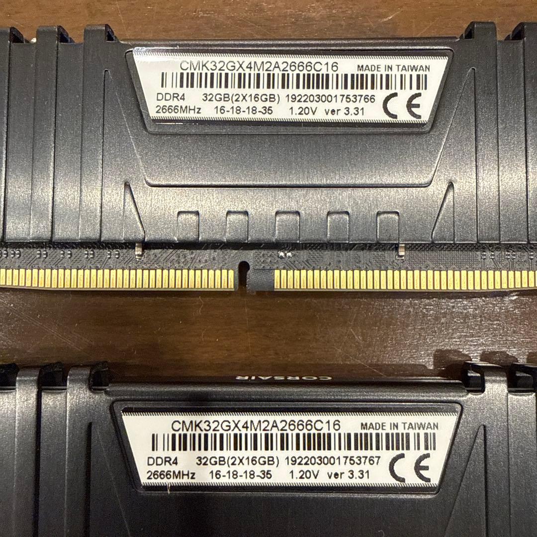 メモリー Corsair Vengeance LPX 32GB DDR4 2666MHz