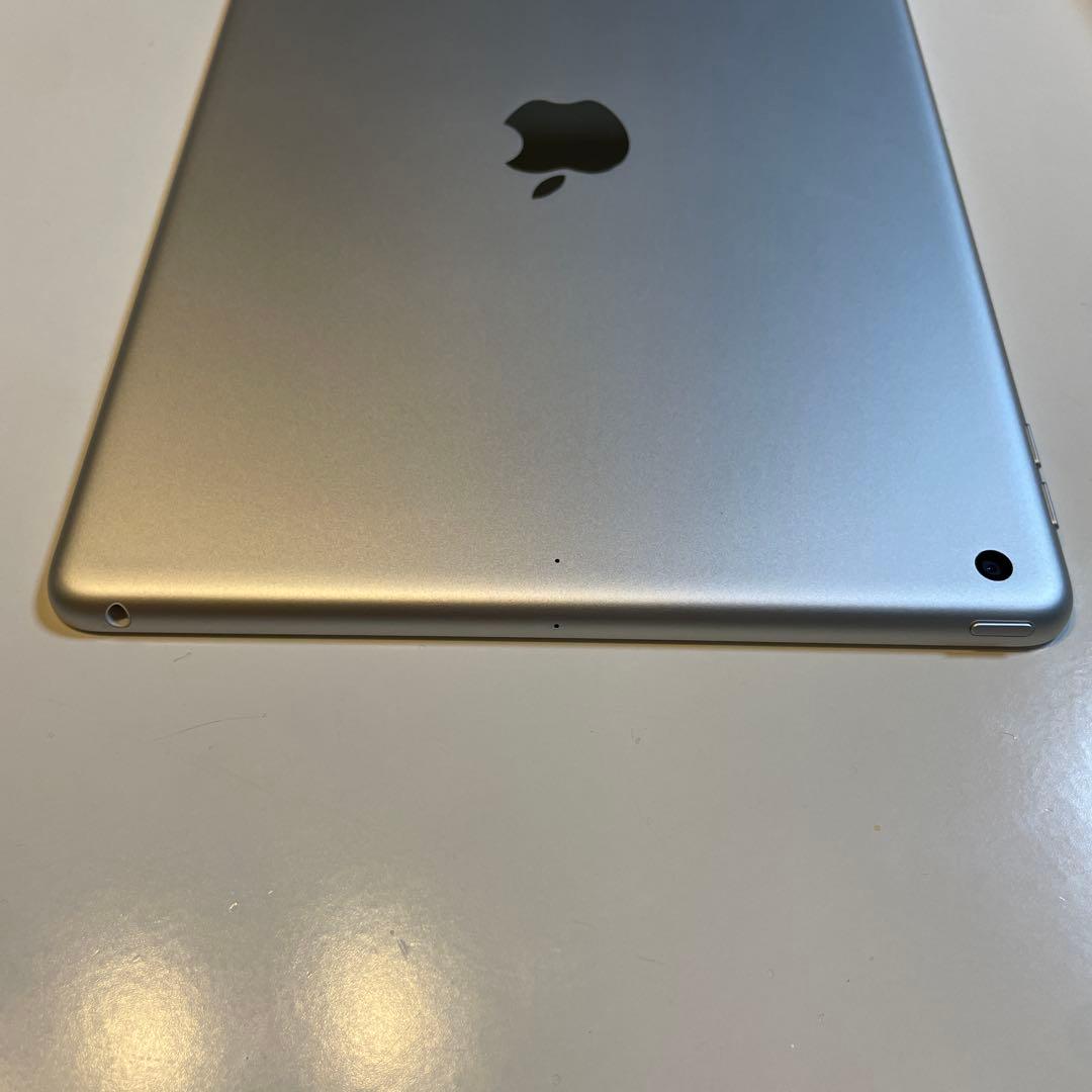 【箱付き】iPad 10.2インチ 第9世代 Wi-Fi 64GB
