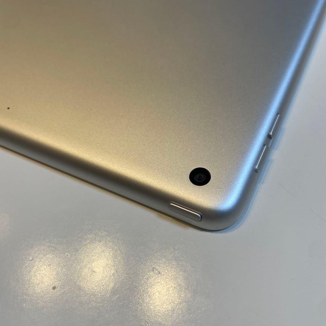 【箱付き】iPad 10.2インチ 第9世代 Wi-Fi 64GB