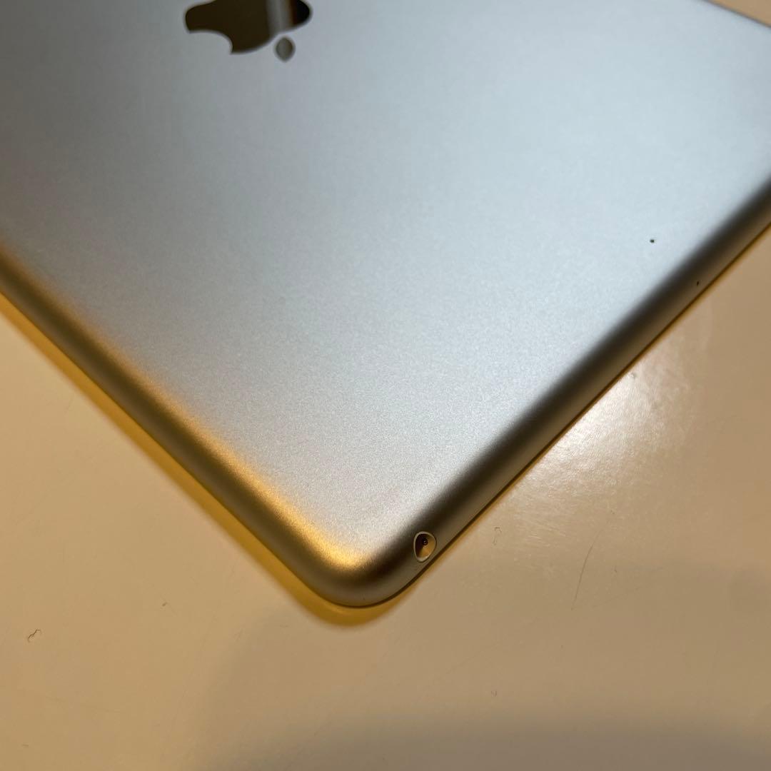 【箱付き】iPad 10.2インチ 第9世代 Wi-Fi 64GB