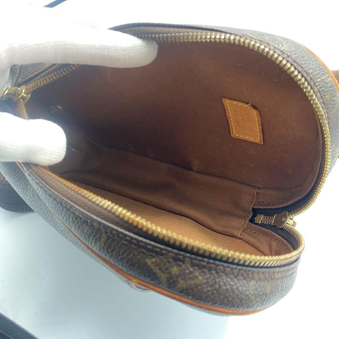美品　ルイヴィトン　モノグラム ポシェットガンジュ ボディバッグ　33A