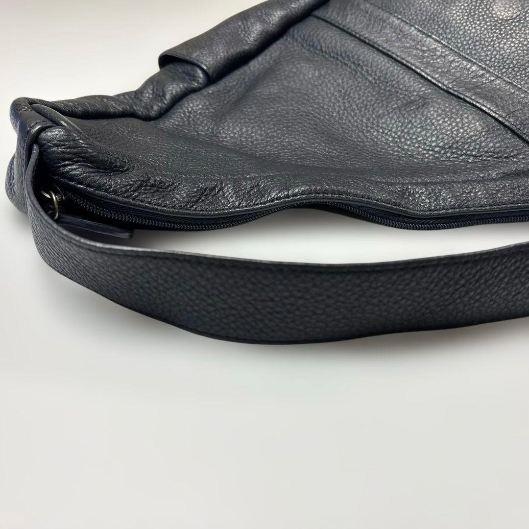 ミケ様AmeriBag HEALTY BACK BAGブラックレザーボディバッグ