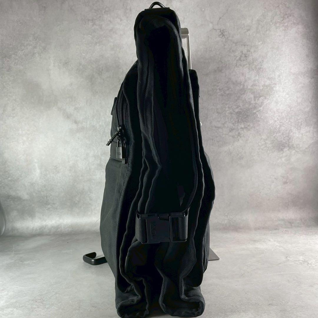 ✨稀少✨美品✨TUMI ガーメントバッグ　トラベルバッグ　2way 鍵付き　黒