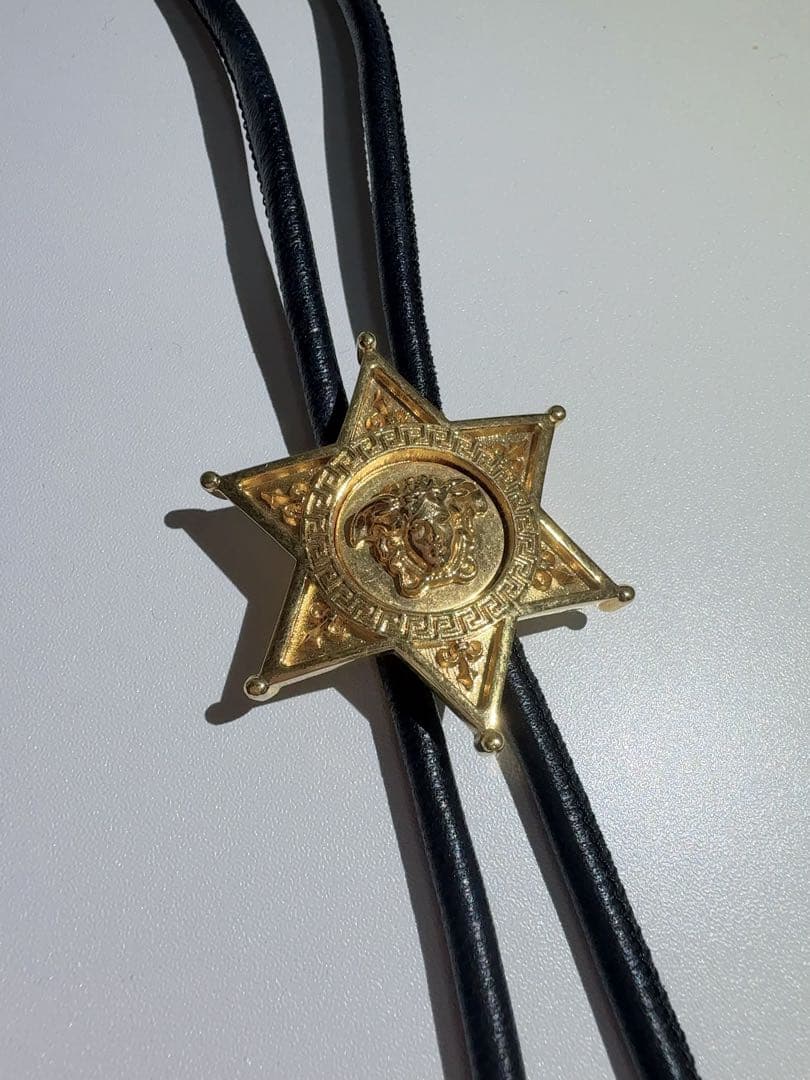 VERSACE チョーカー ループタイ フェリフ ゴールド