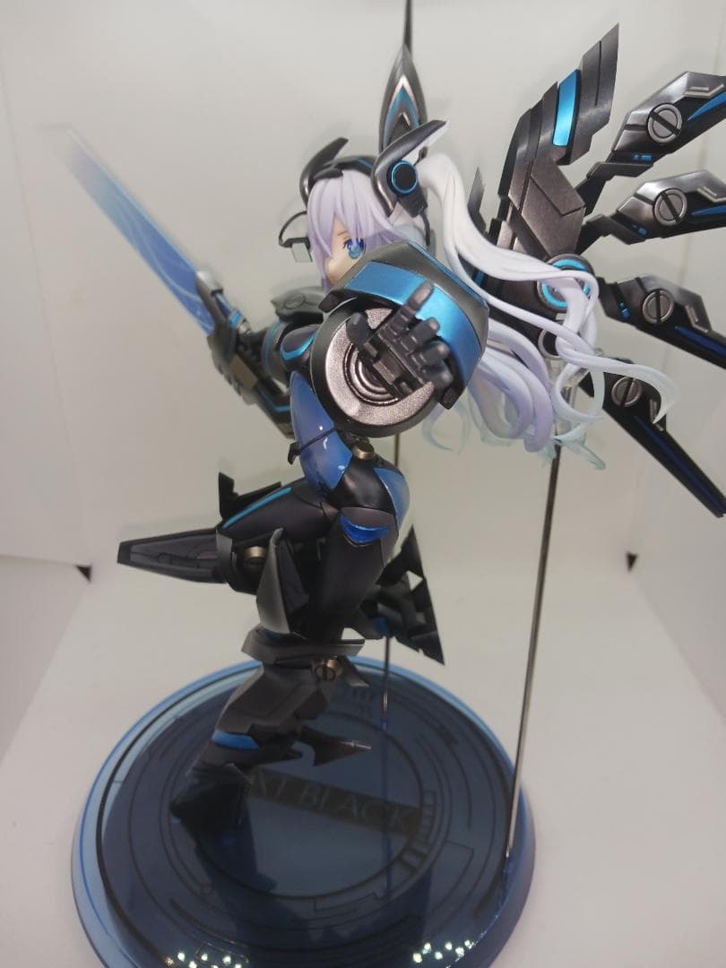m*9様 新次元ゲイム ネプテューヌVII ネクストブラック 1/7 フィギュア