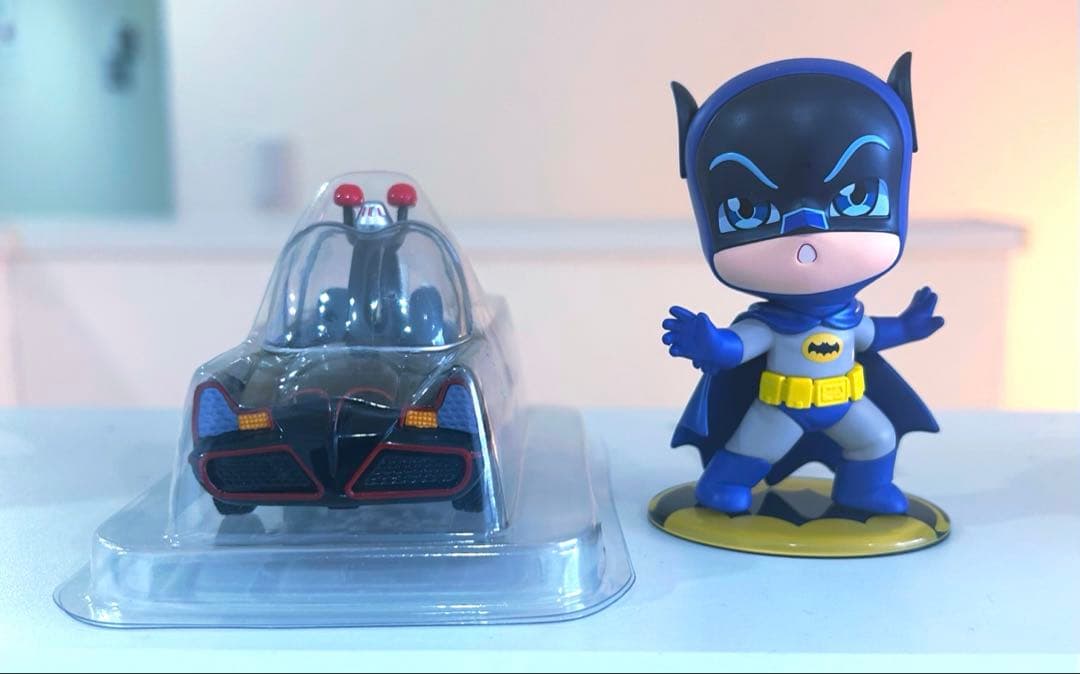 ポップマート　バットマン ＆バットモービル 2体 セット