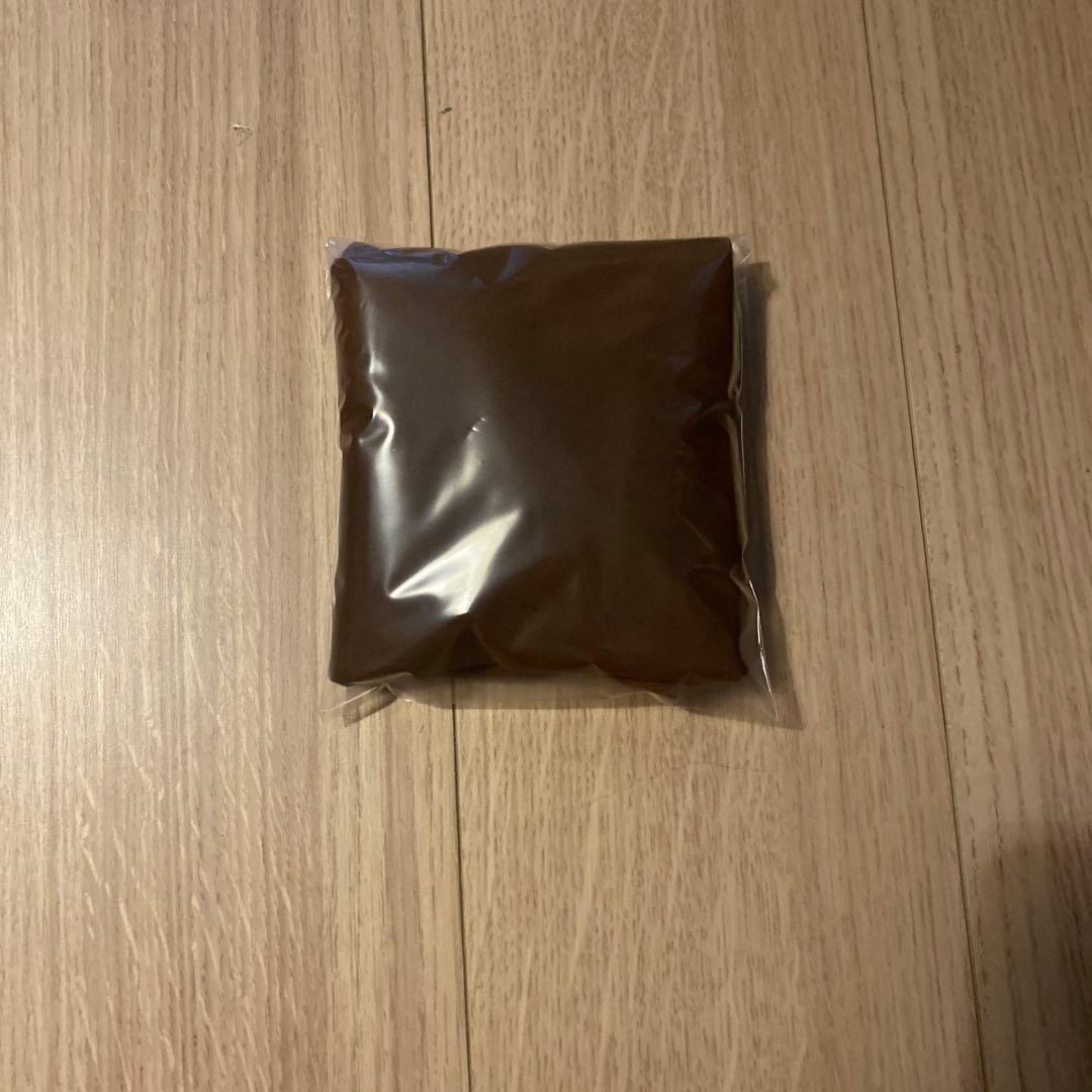 兀*岻様 イッセイミヤケ　ブラウン ストール クリップ付き