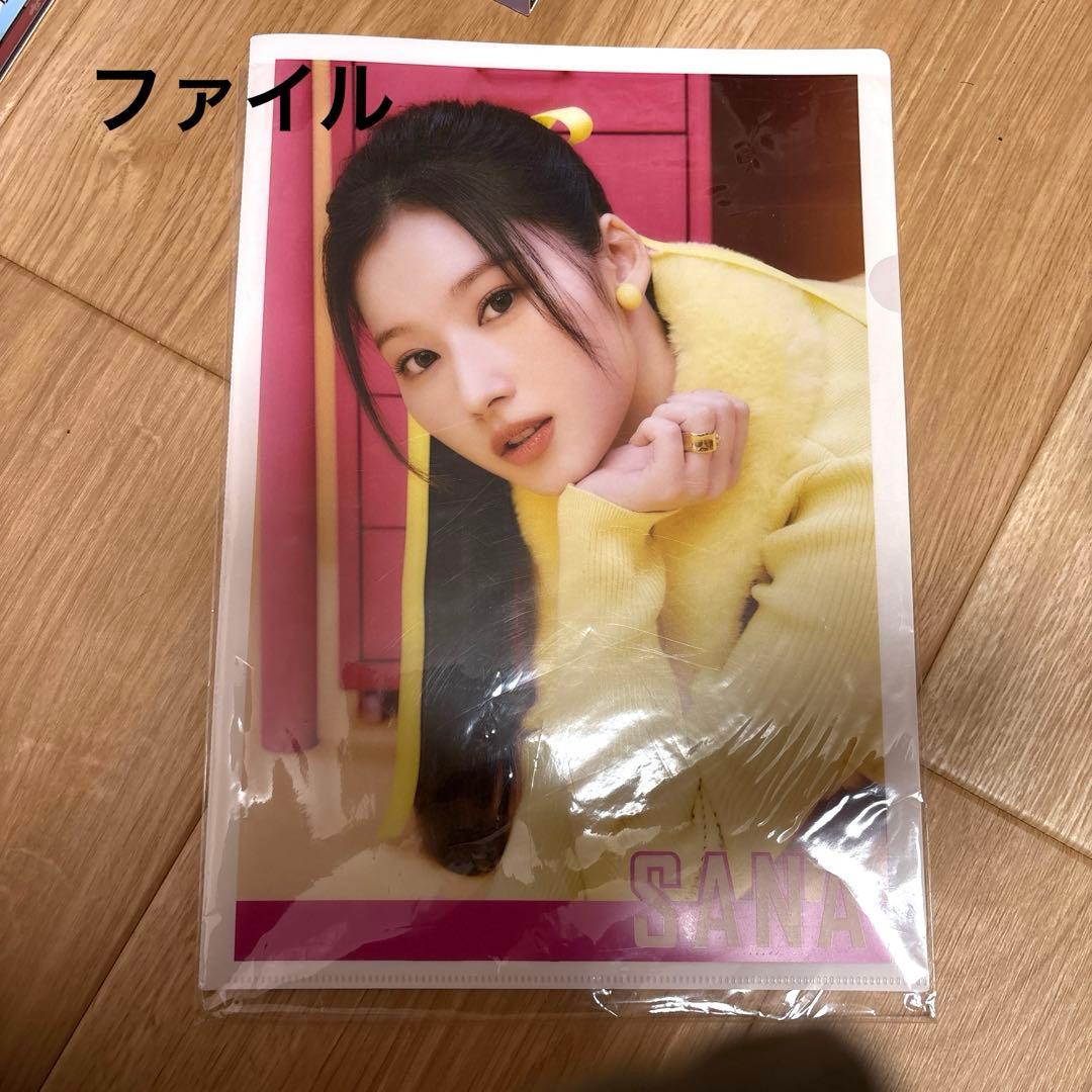 TWICE まとめ売り トレカ、CD等