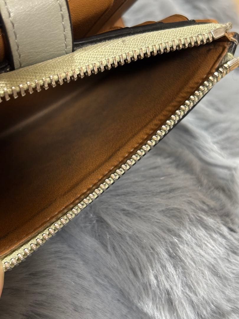 LOEWE スリム ジップ バイフォールド ウォレット