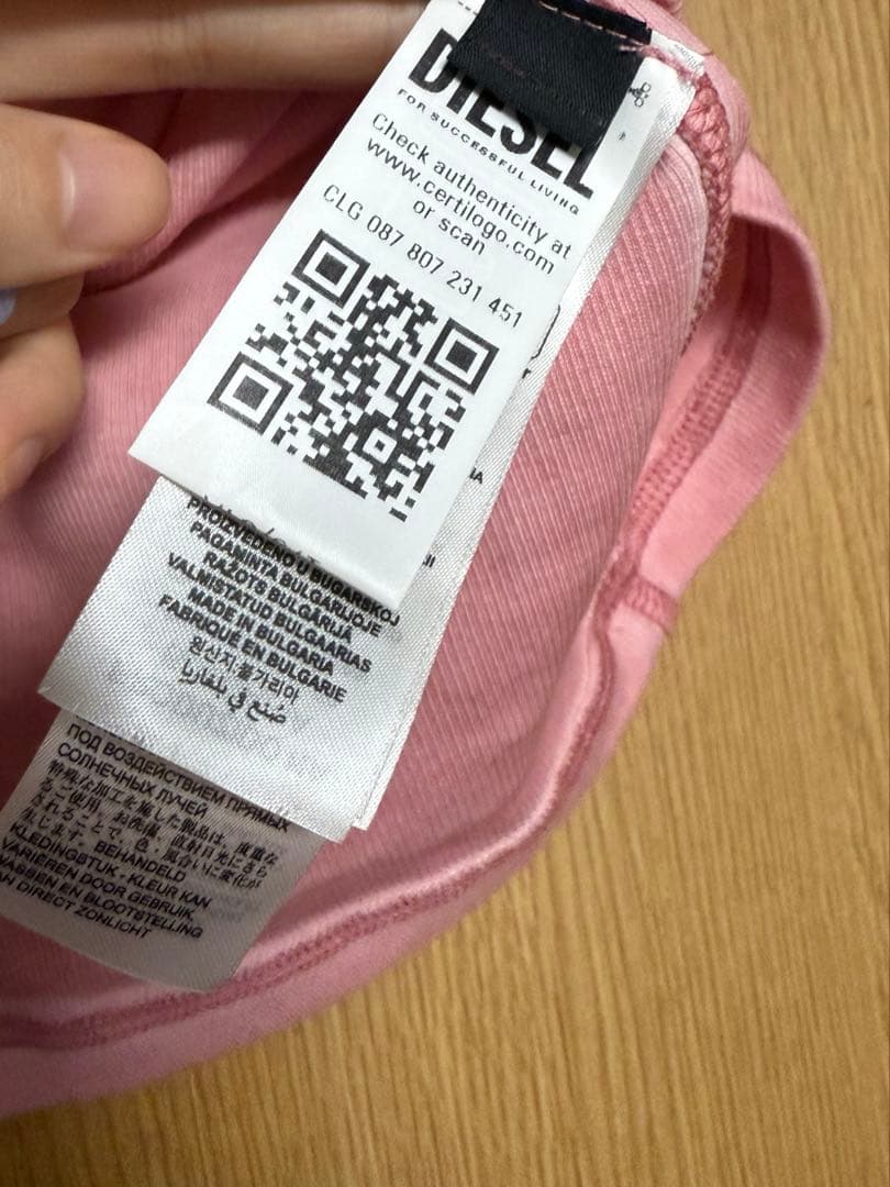 DIESEL ピンク ハートロゴ Tシャツ