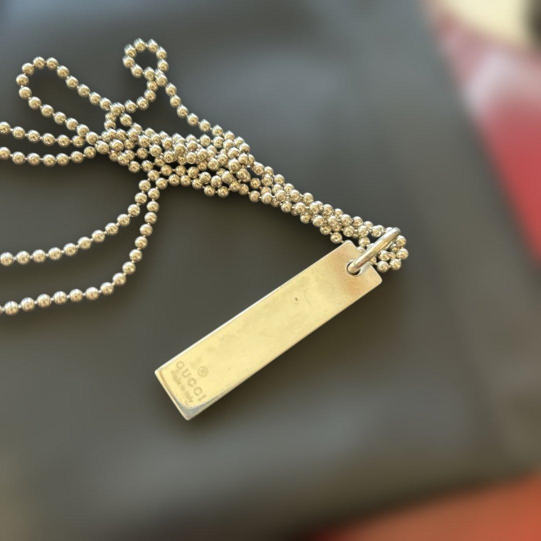 GUCCIダブルボールチェーンシルバープレートネックレス