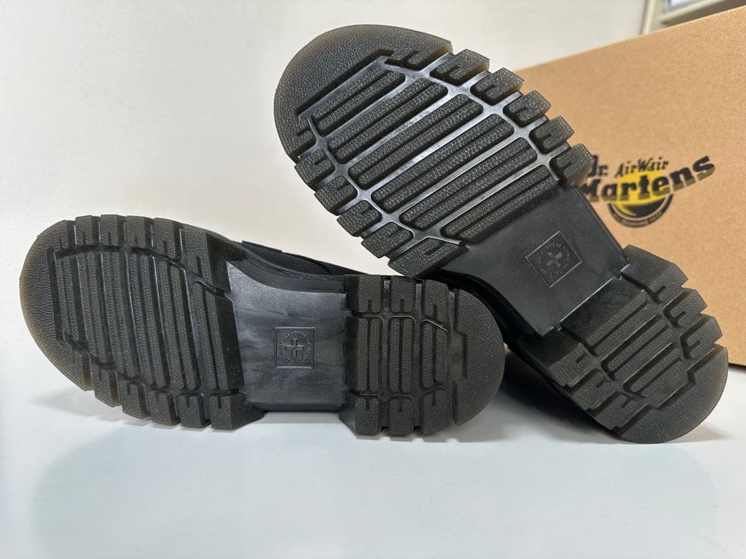 Dr. Martens ブラック ハイカットブーツ