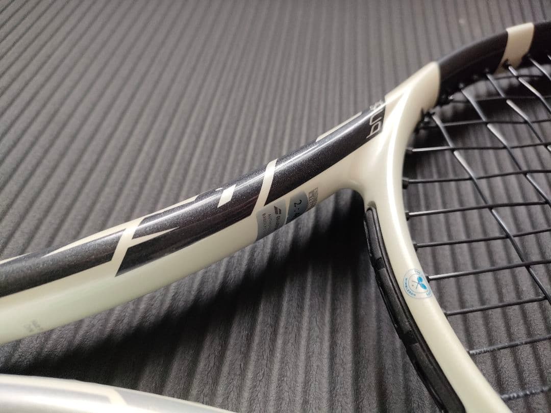 BABOLAT　ピュアドライブ　2024ウインブルドンモデル