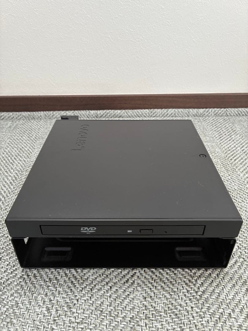 ミニPC Lenovo ThinkCentre P330 / i7 16GB tiny