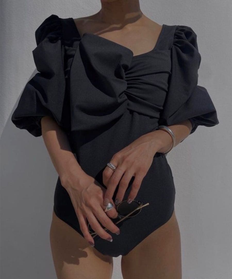 美品　AMERI　DIMENSIONAL RIBBON SWIM WEAR　S黒