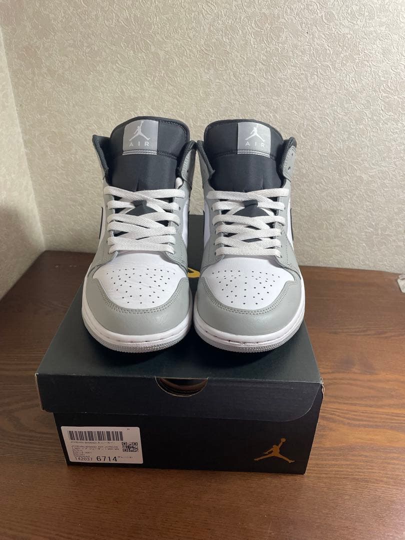 Air Jordan 1 mid グレー/ホワイト
