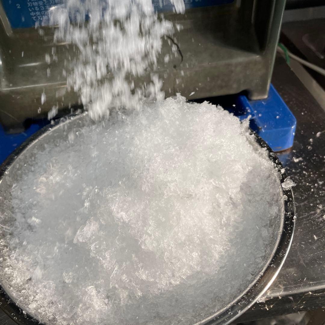 業務用　かき氷機　初雪、中部　中古