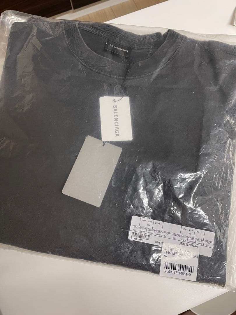 新品未使用 Balenciagaバレンシアガ半袖Ｔシャツ ブラック ダメージ加工