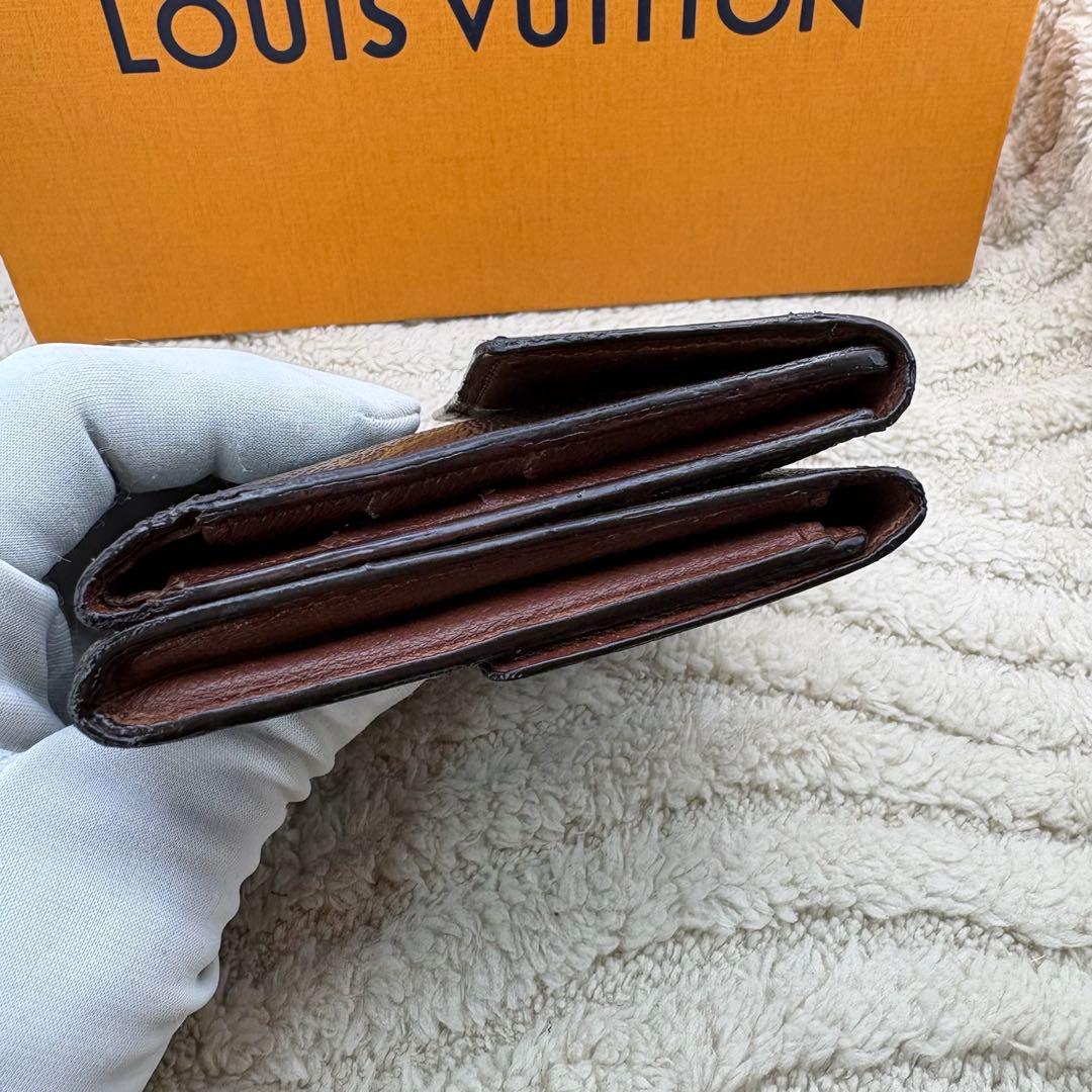 ルイヴィトン モノグラム Wホック財布　二つ折り財布 LOUIS VUITTO