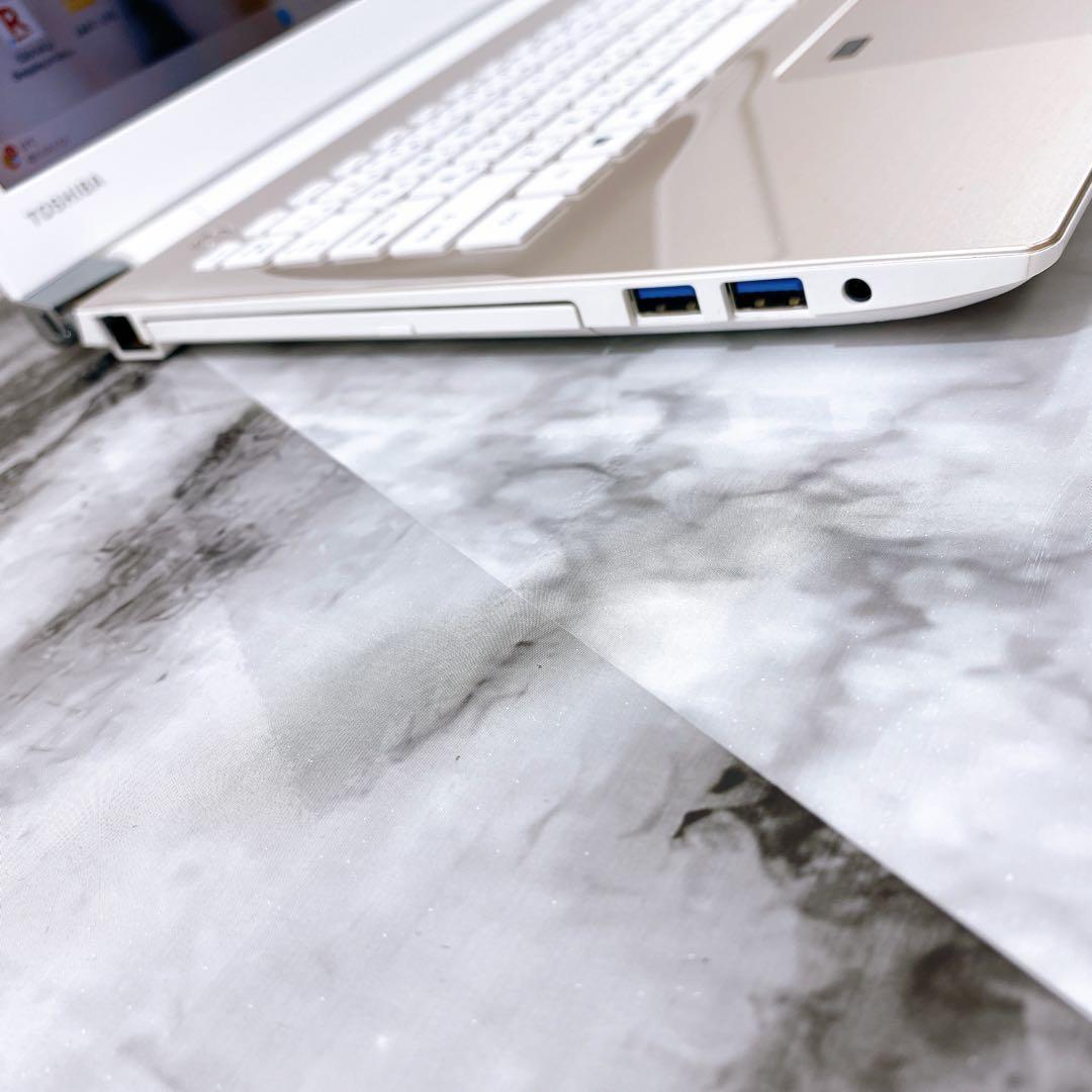 上品ゴールド✨女性に大人気❤超大容量✨新品SSD1TB✨i7✨薄型ノートパソコン