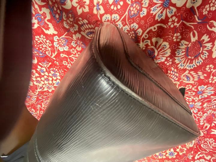 最後の値下げ　LOUIS VUITTON ルイヴィトン エピ 旅行カバン W58
