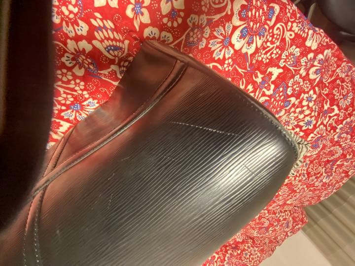 最後の値下げ　LOUIS VUITTON ルイヴィトン エピ 旅行カバン W58