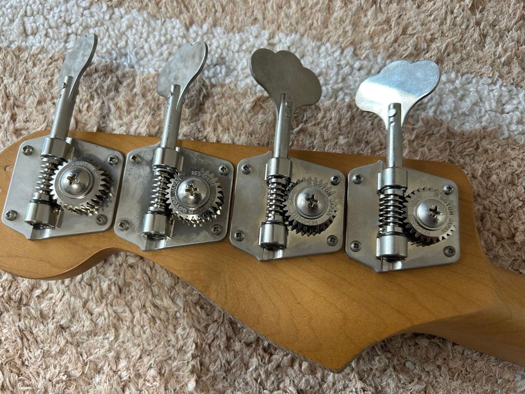ベース Fender Road Worn 60s Jazz Bass