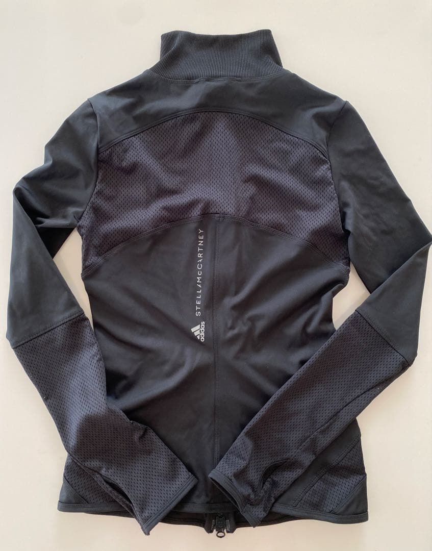 新品未使用　adidasbyStellaMcCartney　ランニングウェア　M