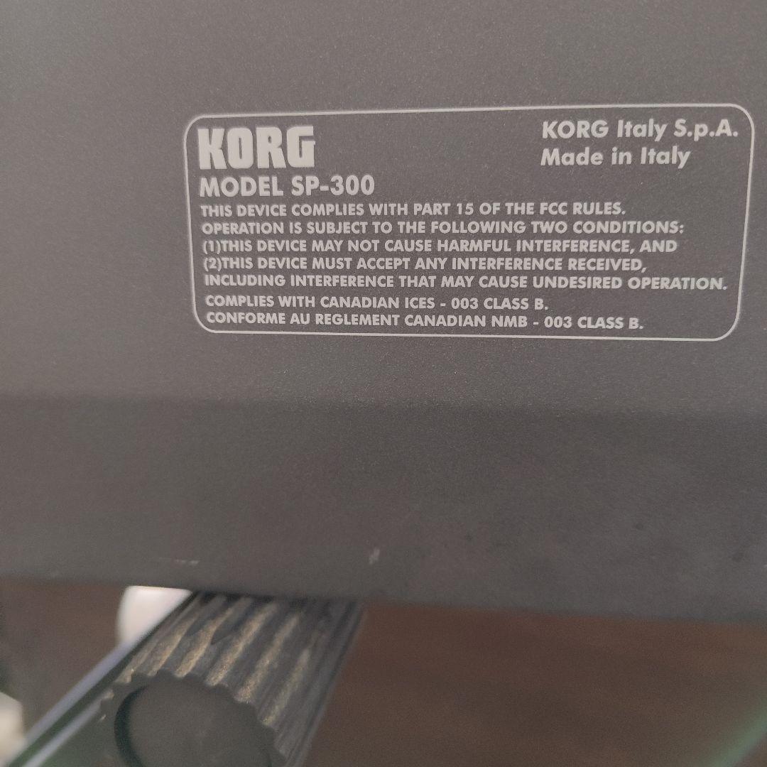 KORG 88鍵電子ピアノ（ジャンク品）と収納ケース