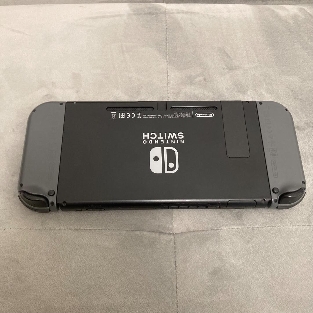 【完品】Nintendo Switch グレー【おまけ2つ付き】
