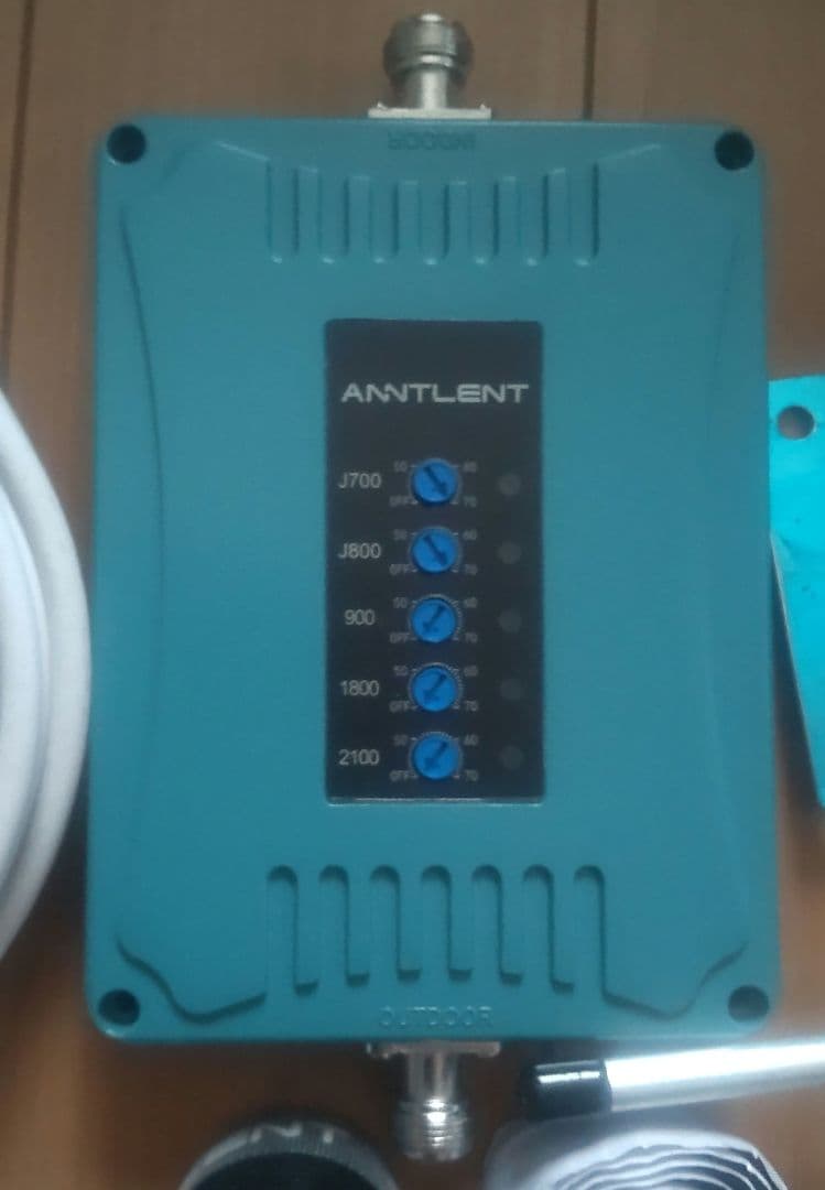 Cell Signal Booster 携帯電話電波ブースター