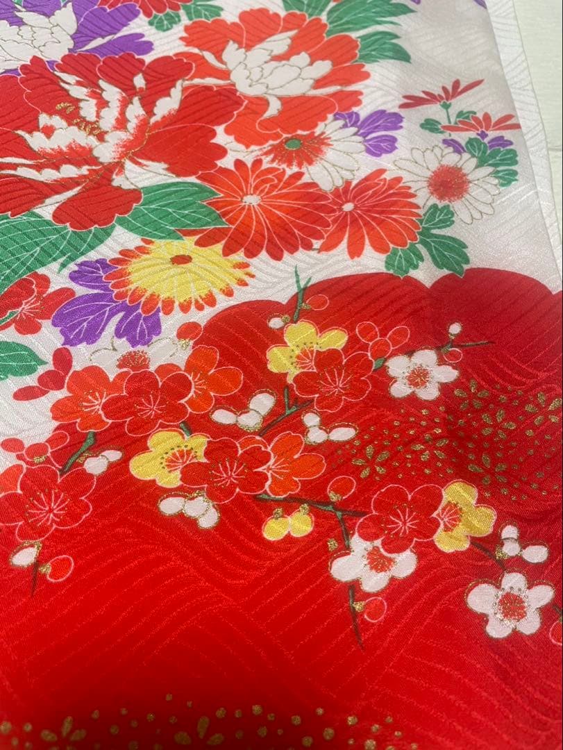 産着　掛け着　新品　未使用品　タグ付き　しつけ糸付き　女の子　白赤　花　お宮参り