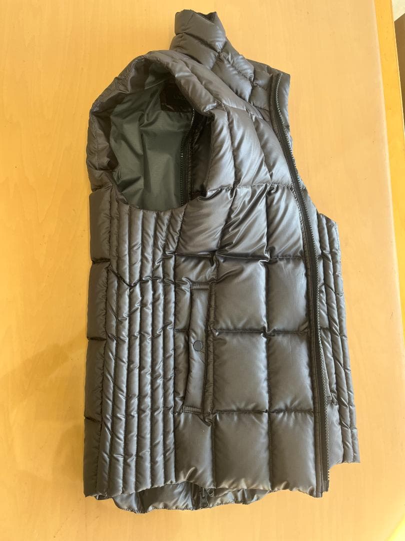 極上品　LACOSTE　ラコステ　ダウンベスト