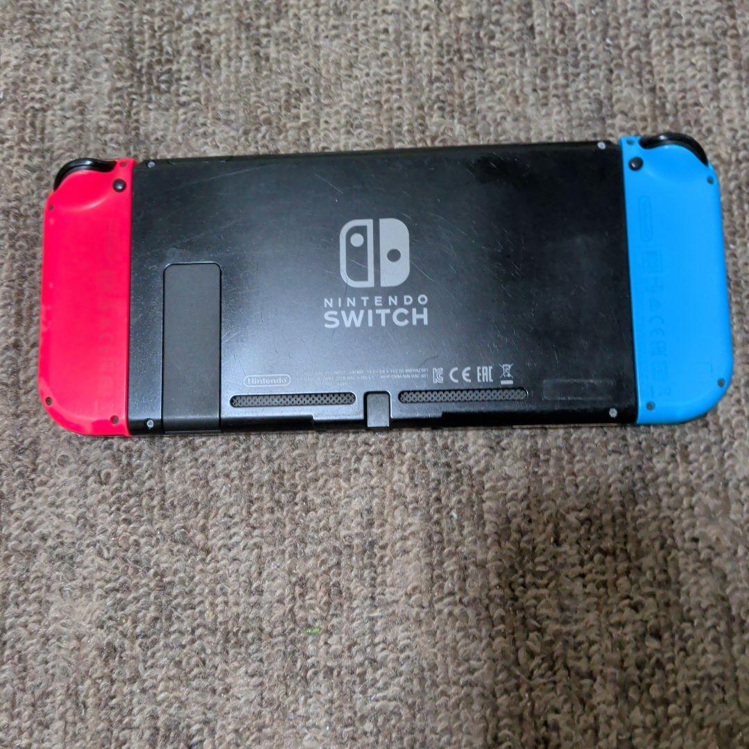 Nintendo Switch 本体 画面ひびあり 電源は付く